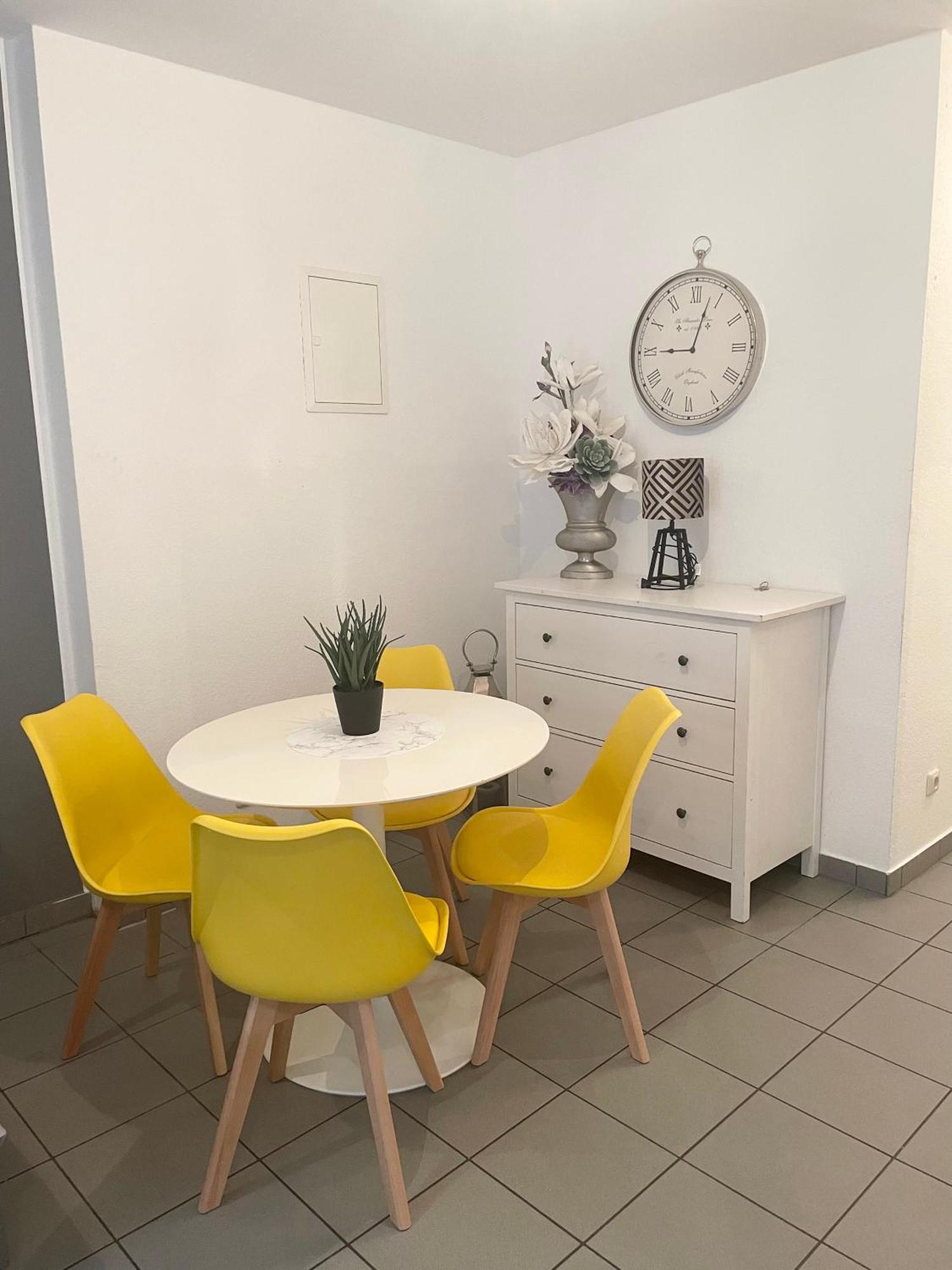 Toplage Innenstadt Koeln-Neumarkt! Gemuetliche Wohnung Bagian luar foto